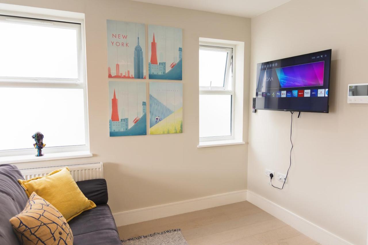 Star London Bell Lane 3-Bed Haven Apartment Hendon Exterior photo